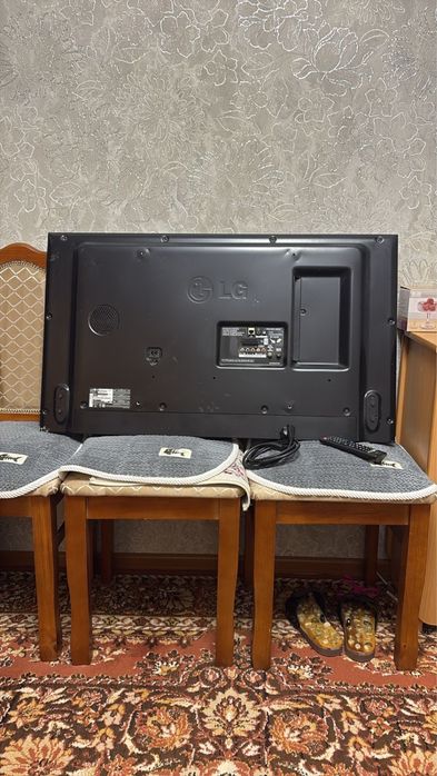 Продам телевизор LG