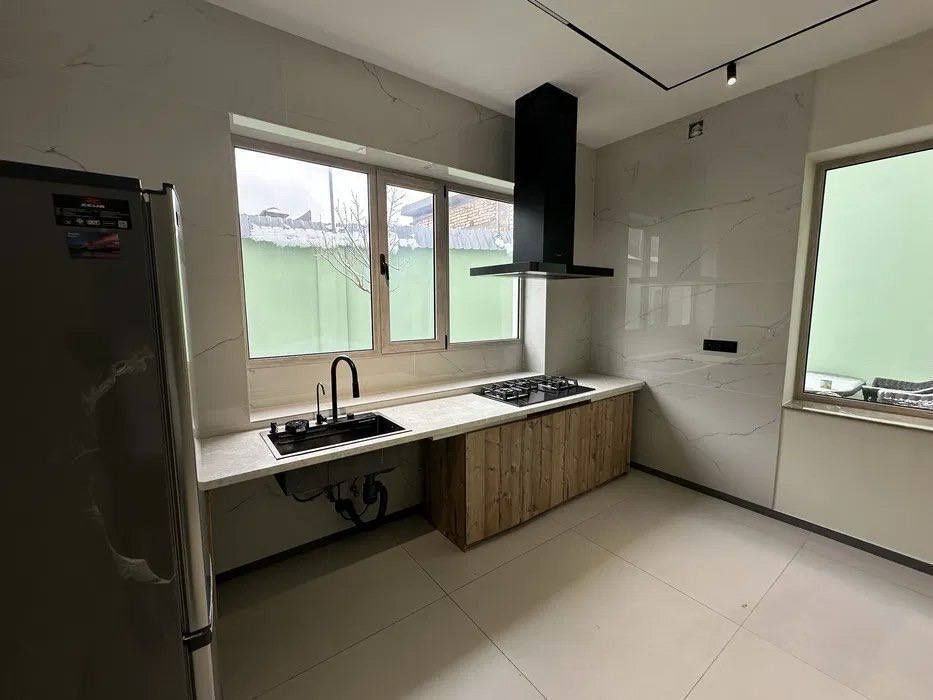 Продается дом 6 комнат, ориентир: Никитина, 2,87 соток 380м²