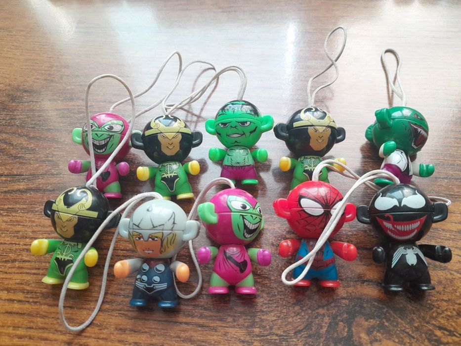 Фигурки марвел в хорошем состоянии