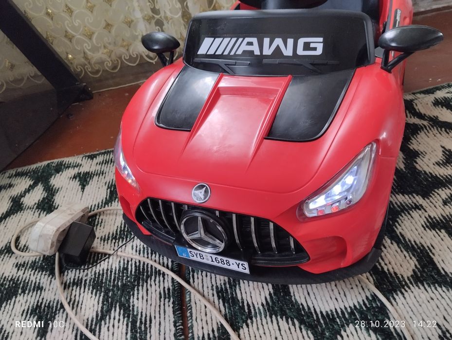 Продам детский автомобиль