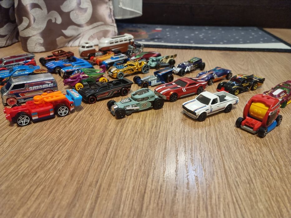 Mașinuțe hotwheels vechi