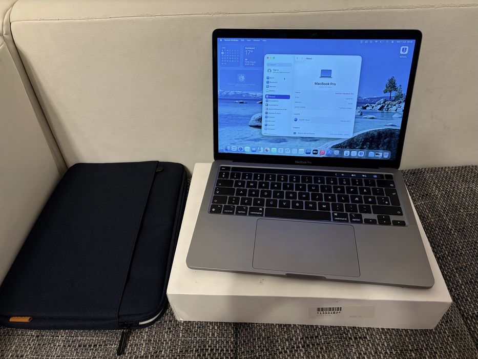 MacBook Pro 13 inch 2020 M1/8GB RAM 256 Gb