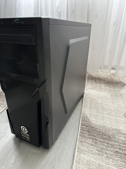 Работен гейминг компютър