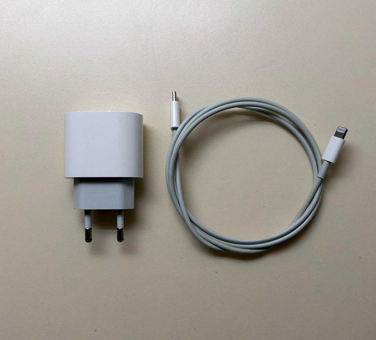 iPhone 13 256 GB син