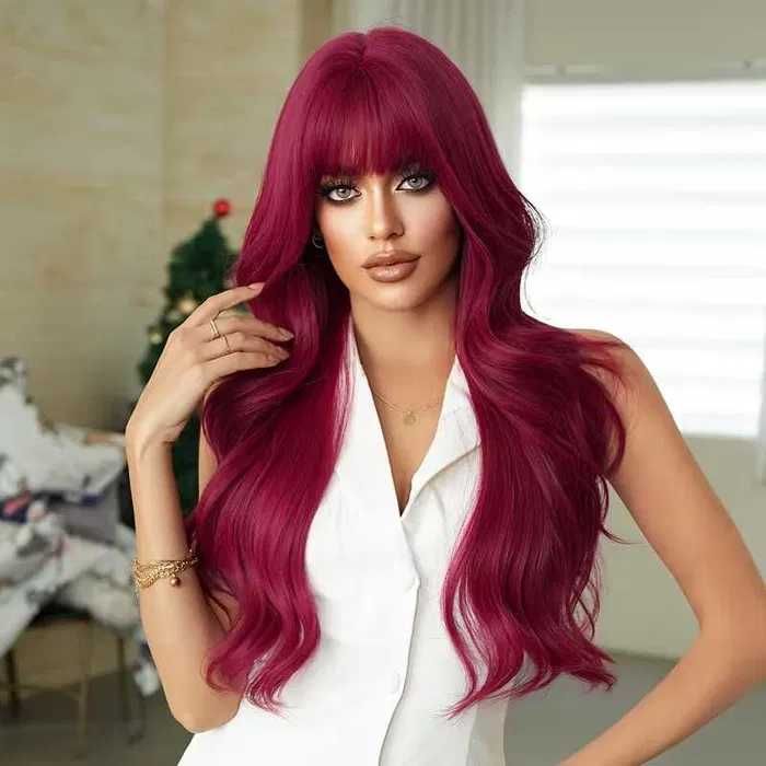 Вишнево червена чуплива перука с бретон