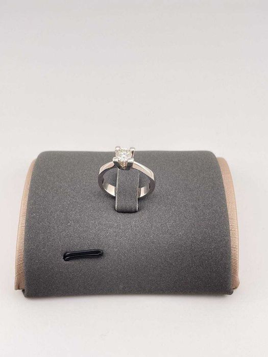 Кольцо с бриллиантом 0,5кт