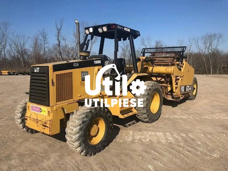 dezmembrare buldoexcavator caterpillar 446 428 438 416 426 + piese cat