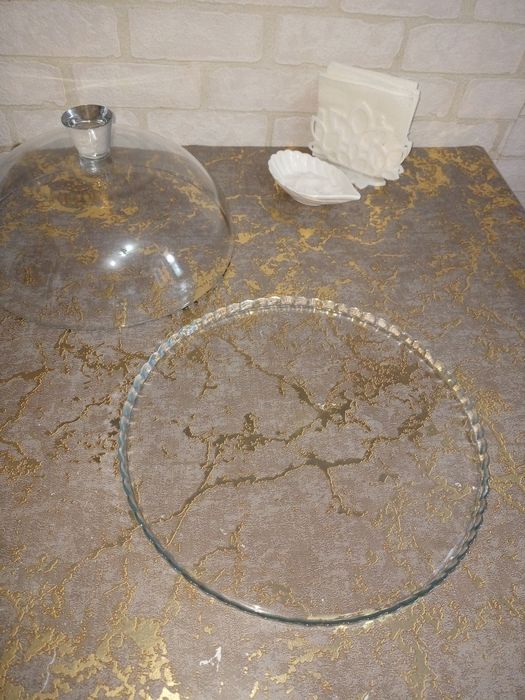 Хлебница стеклянная