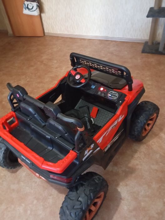 Продам электромобиль