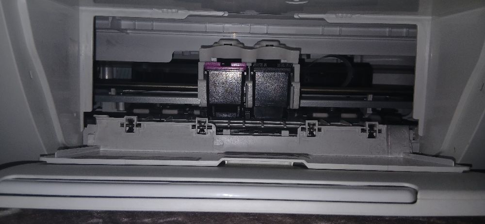 Принтер HP DeskJet 2320   3 в 1 (принтер,скенер,копир)