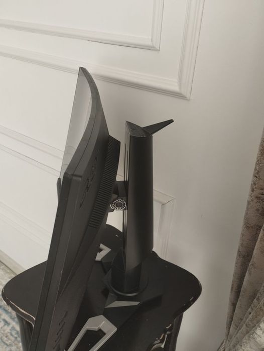 Продаю монитор. .