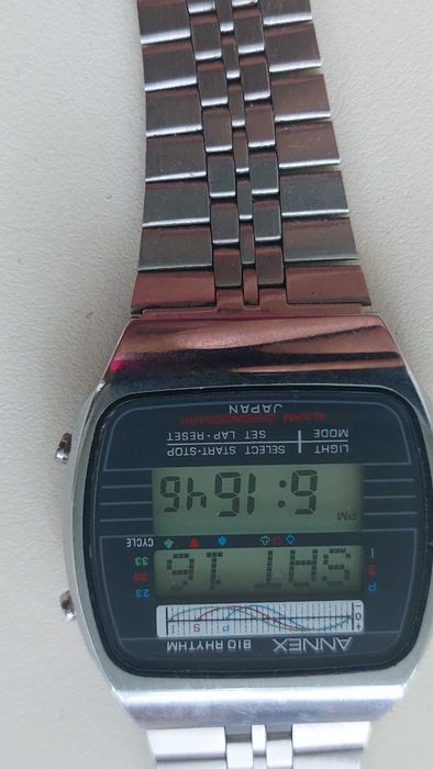 Продам редкие и винтажные часы.