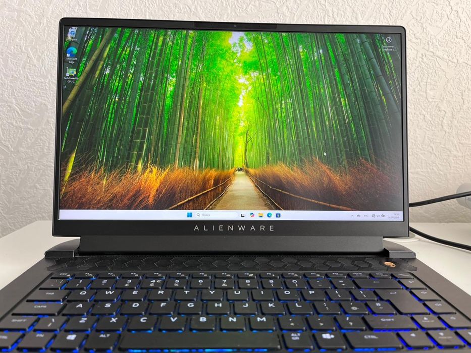 Ноутбук Alienware m15 R5 QHD 240hz rtx3070 Ryzen 7 5800H