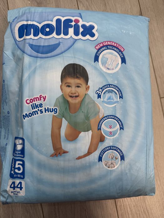 Продам памперрсы Molfix (5 размер) и трусики Solo kids (15-22 кг)