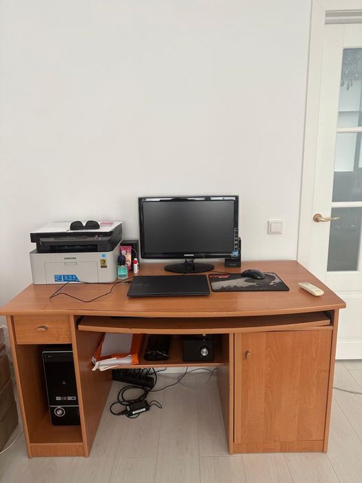 Компьютерный стол!!!