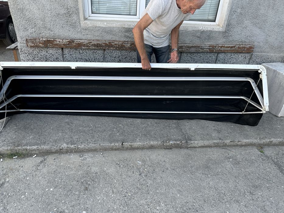 Сенник, тента  за бюти студио