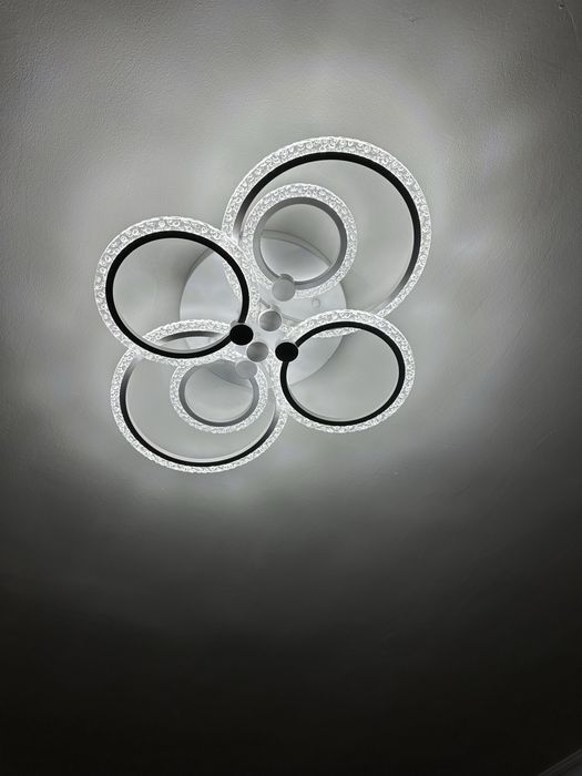 Люстра на потолок