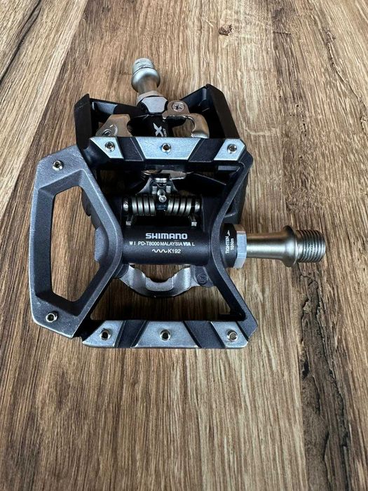 Pedale Shimano Deore XT PD-T8000 (SPD / Flat)