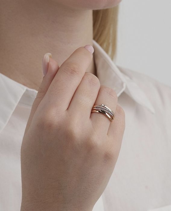 Продам золотое  кольцо