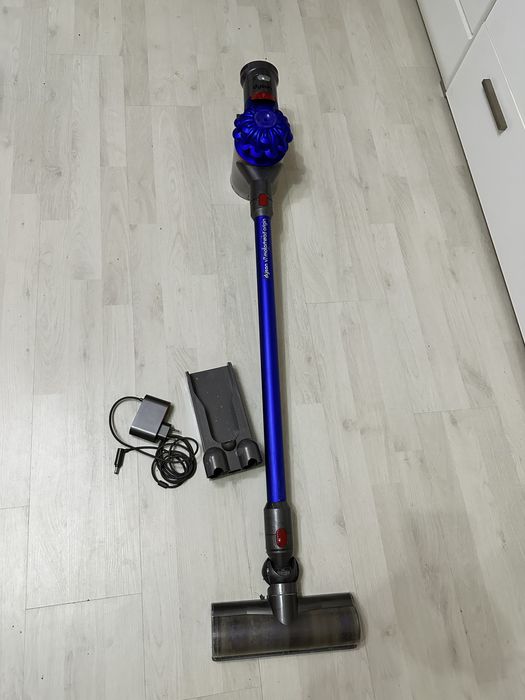 Dyson v7 motorhead origin