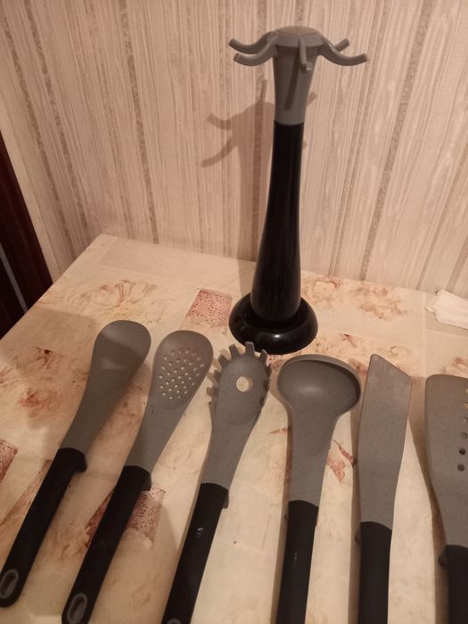 Набор кухонных инструментов