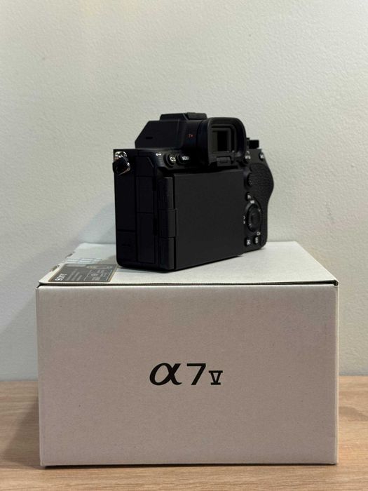 Фотокамера Sony ILCE-7M5