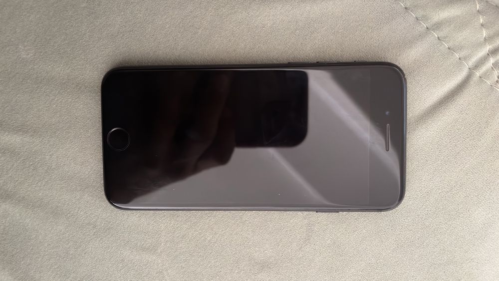 Iphone 7 Black 35000тг