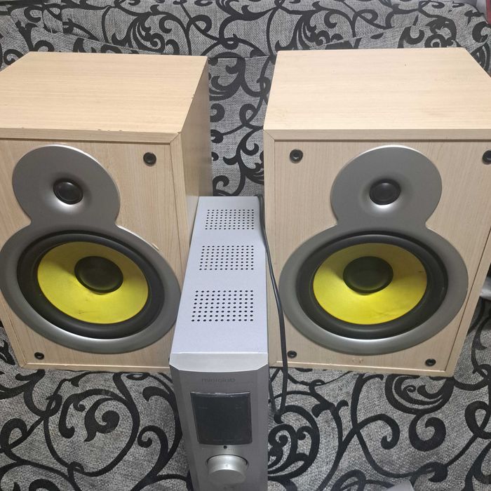 Microlab Pro 3 в идеальном состоянии