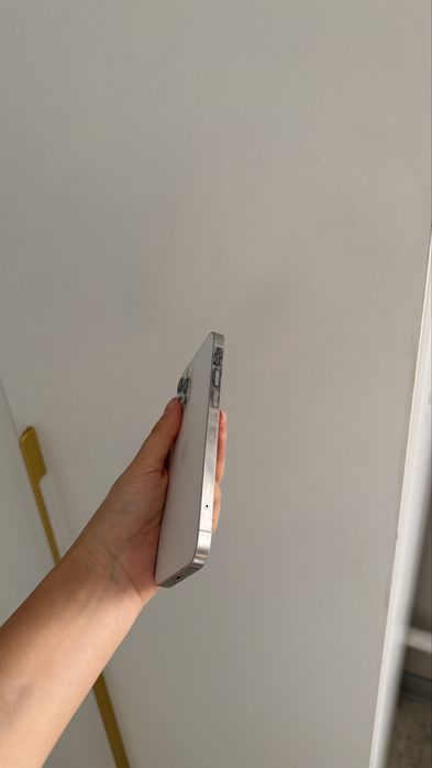 Айфон 12 pro продам