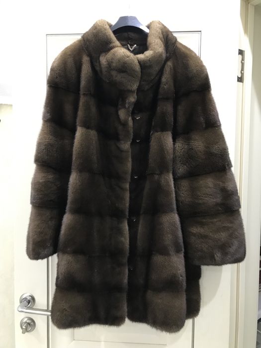 Продам норковую шубу