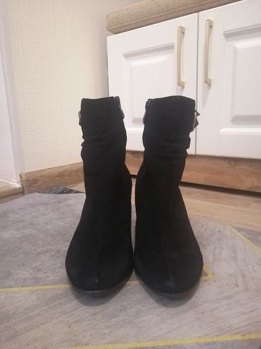 Срочно продам сапоги