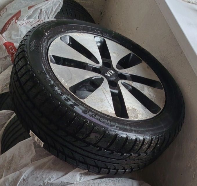 Срочно продам Шины