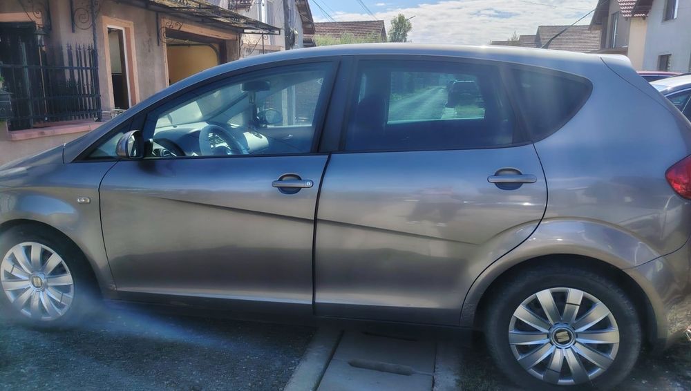 Vând Seat Altea 1,9