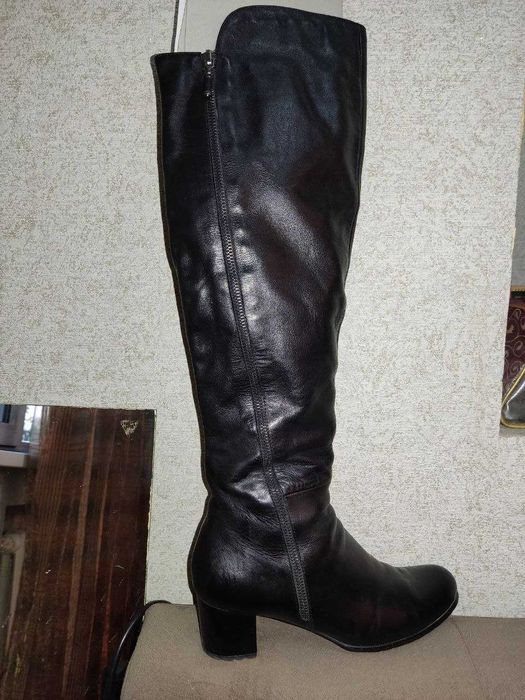 Продаются сапоги ботфорты