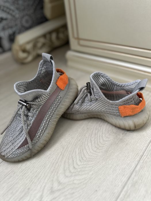 Продаю детскую обувь