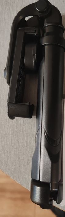 Продавам селфи стик