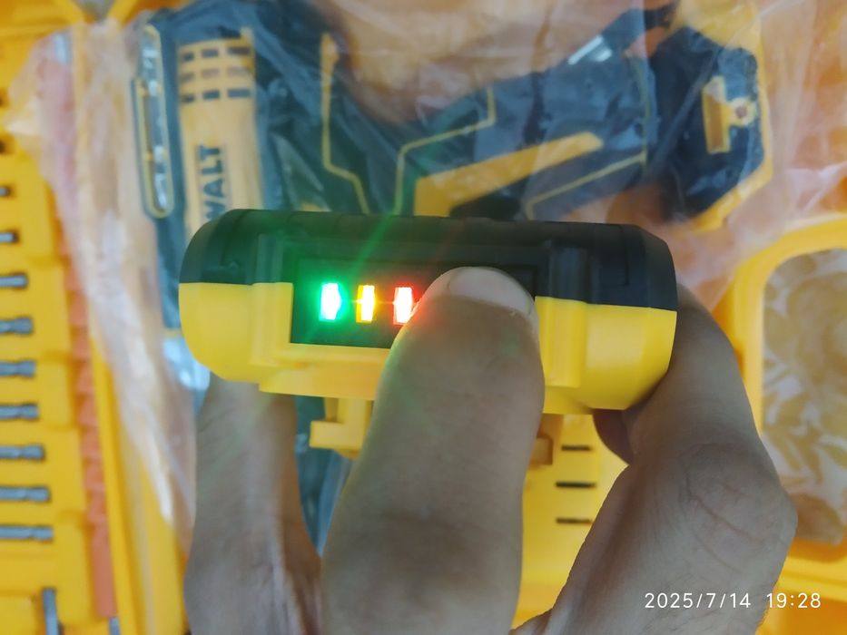 Шуруповёрт Дрель сотилади