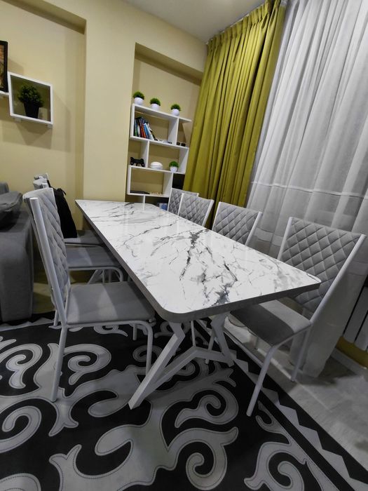 Продам стол со стульями