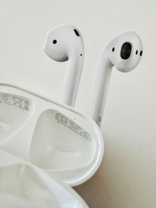 Продам наушники AirPods 2!