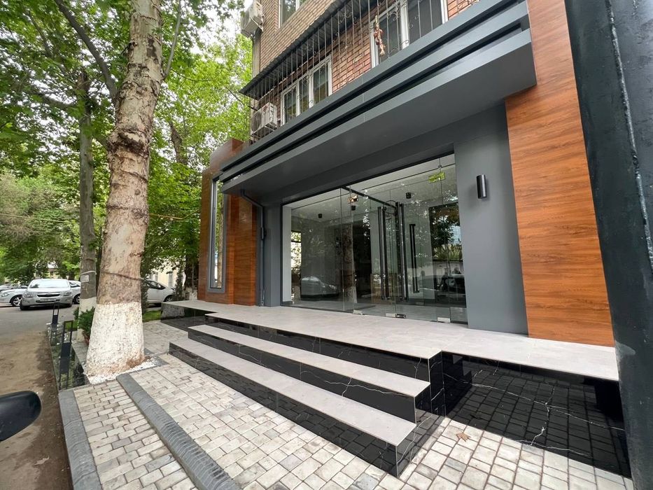 Аренда офис Ц-2 , Консерватория 78м2 + 12м2 подвал