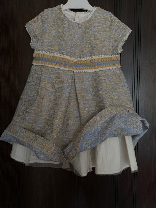 Детска рокля 5-6 годишна възраст