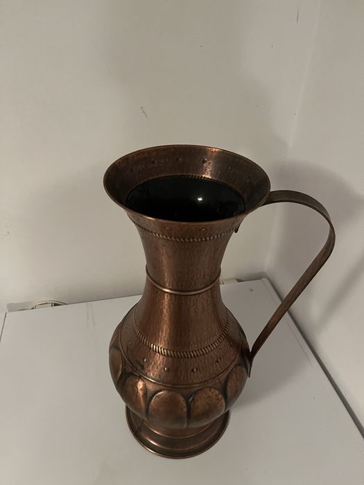 Vand vaza model deoaebit