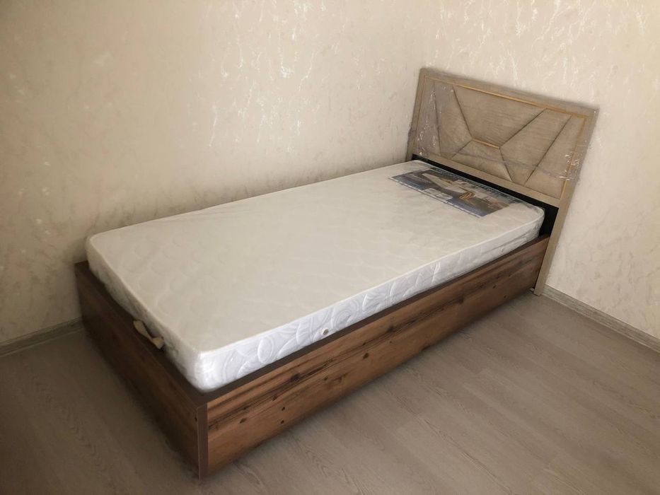 Xaytek kravat. Razmeri 200 x 90 sm matras tushadi. Matryal 100% mdf.
