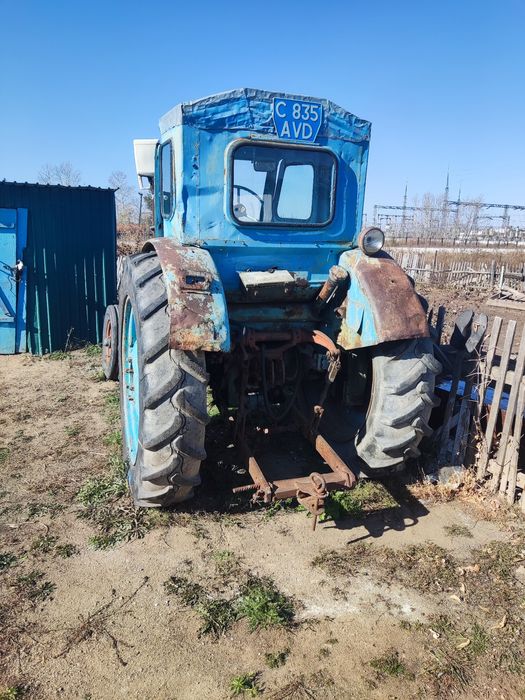 Продам трактор Т-40
