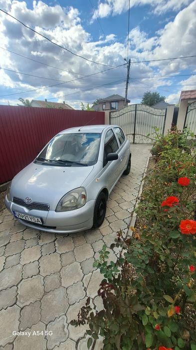 TOYOTA Yaris 2002 — imagine 2
