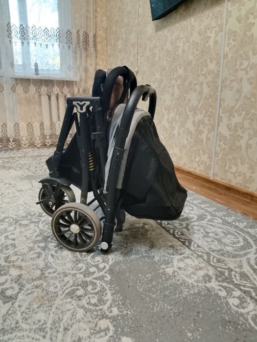 Коляска в хорошем состоянии