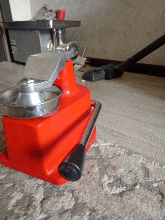 Пресс для котлет и гамбургеров