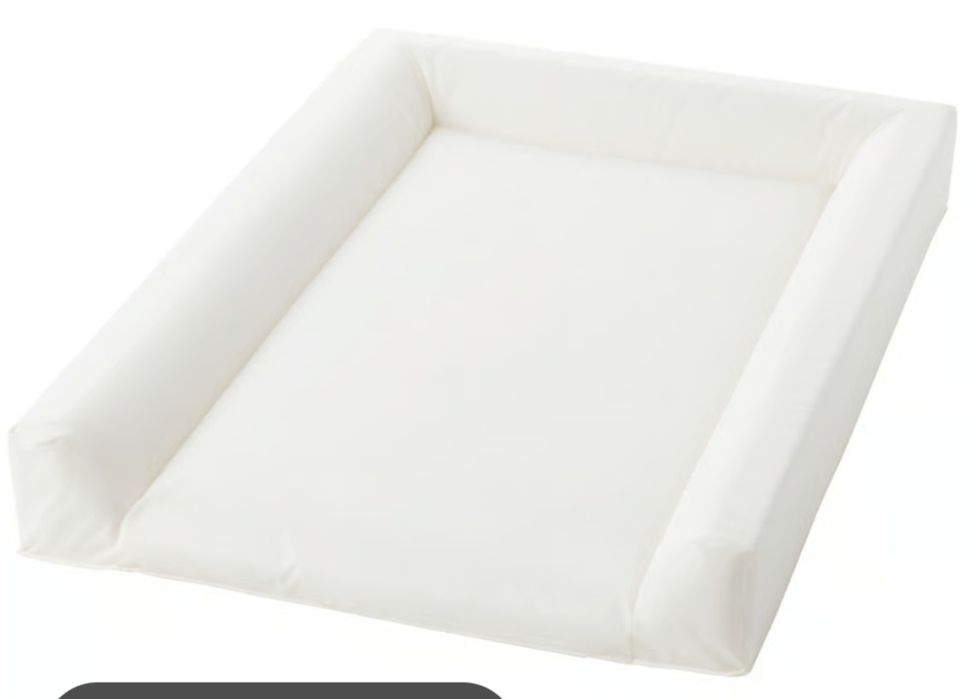 Saltea+husa schimbat scutece Ikea