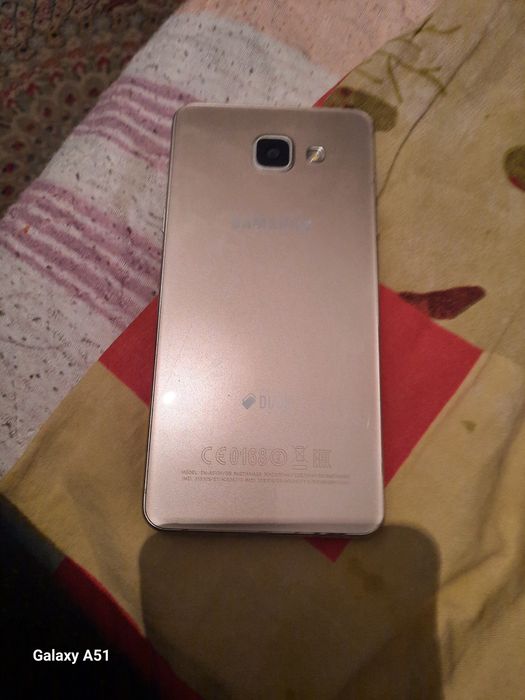 Продам САМСУНГ А5.