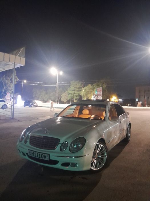 Srochno! Mercedes Benz W211 E240
